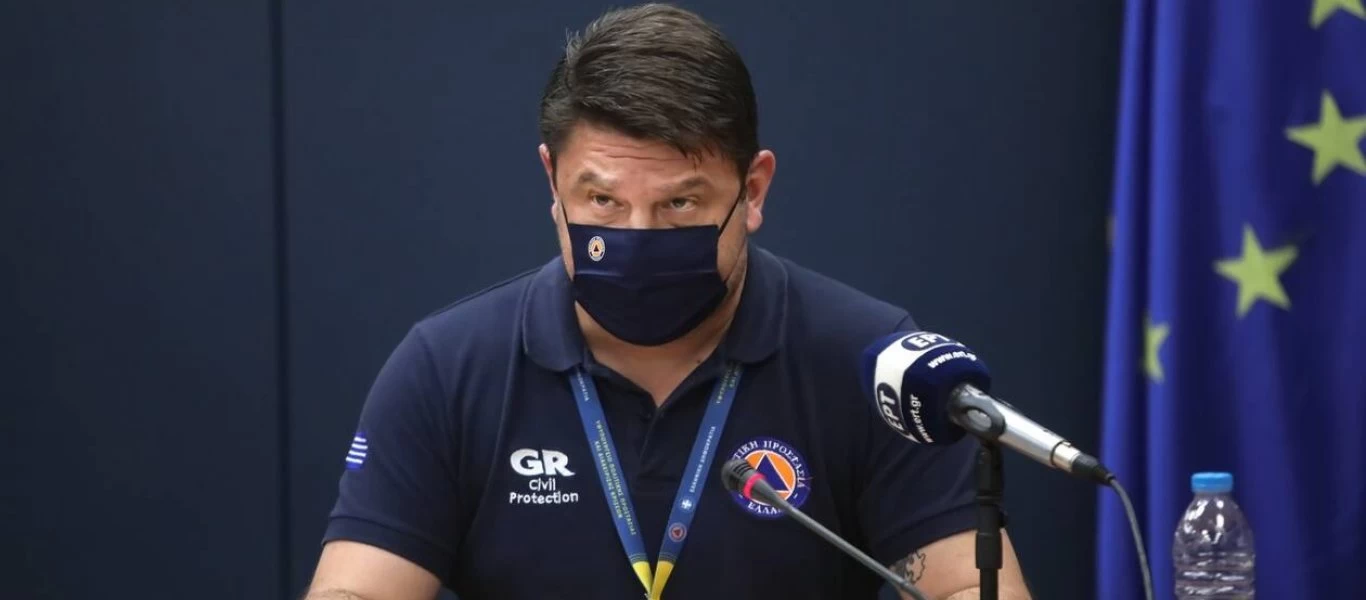 Η κυβέρνηση δίνει το τελειωτικό χτύπημα στην οικονομία της χώρας - Ο Ν.Χαρδαλιάς ανακοινώνει τοπικά lockdowns στις 6